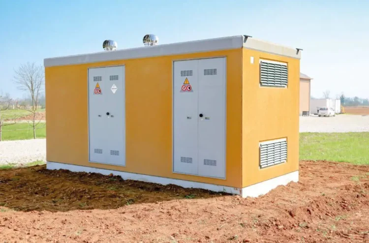 Cabina elettrica di distribuzione dell'energia a Marina di Ragusa, utilizzata per la gestione della rete elettrica locale