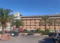 Ospedale Maggiore Nino Baglieri di Modica, facciata esterna con parcheggio