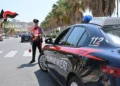 Pattuglia dei Carabinieri impegnata in un posto di controllo sul lungomare di Pozzallo durante un'operazione antidroga della Compagnia di Modica