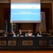 Tavolo della conferenza stampa SAC sulla privatizzazione degli aeroporti di Catania e Comiso, Camera di Commercio del Sud Est Sicilia, 31 luglio 2026.