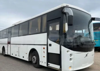 Autobus utilizzato per il servizio estivo "Portami a ballare", attivo tra Comiso, Pedalino e Marina di Ragusa nei fine settimana.