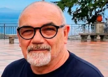 Rosario Denaro, conosciuto come Saro, storico pizzaiolo di Modica scomparso all'età di 63 anni.