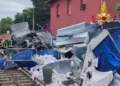 Scontro tra un treno merci e un autocarro a Cefalù: linea Messina-Palermo interrotta