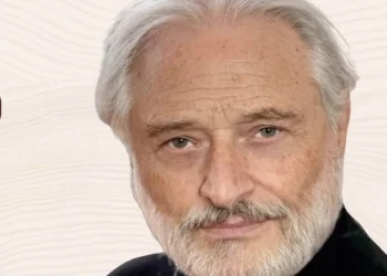 Amedeo Minghi, ospite della 46ª Sagra della Cipolla di Giarratana, in programma il 14 agosto 2026.