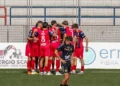 I giocatori del Modica Calcio festeggiano insieme dopo una rete durante la partita