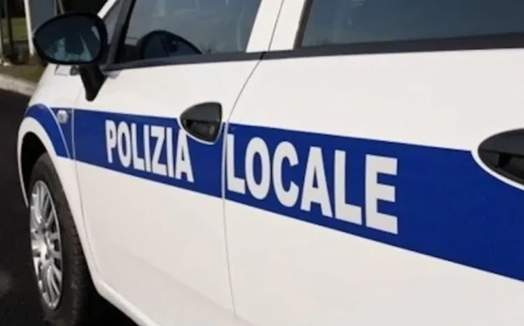 Auto di servizio della polizia locale