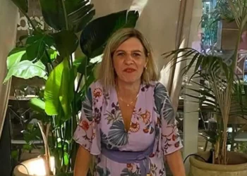 Tiziana Celestre, la donna scomparsa a 51 anni a Ragusa, in una foto recente