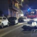 Scooter a terra a Ragusa dopo che un anziano è stato investito, dietro i mezzi dei vigili del fuoco