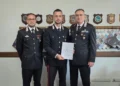 Militare premiato con un encomio alla caserma dei Carabinieri di Comiso, con due colleghi