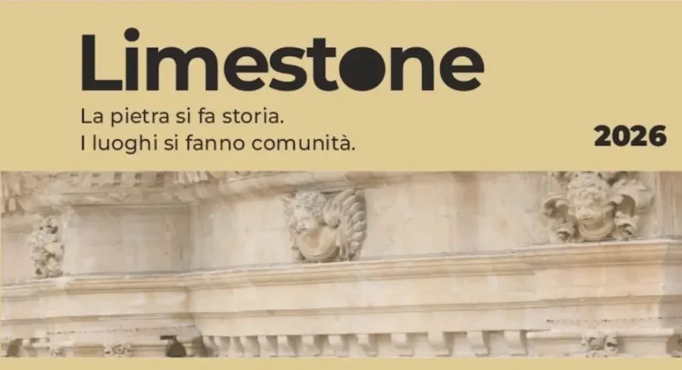 Locandina Limestone a Scicli: dettaglio di fregi in pietra calcarea su una facciata barocca