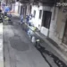 Vigili del fuoco e operatori in una strada di Comiso di notte durante l'intervento per un uomo agitato, da una telecamera