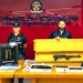 Agenti del Commissariato di Gela con stampante 3D, trapano, arma e caricatori sequestrati dopo la tentata rapina
