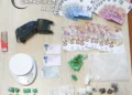 Hashish in involucri, banconote da 50, 20 e 10 euro, un bilancino e un taser sequestrati dai carabinieri a Chiaramonte Gulfi