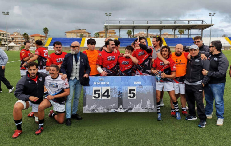 Giocatori del XV del Sud-Est in campo a Ragusa durante la partita di Serie B contro il San Gregorio