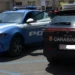 Auto della Polizia di Stato e dei Carabinieri parcheggiate una accanto all'altra, immagine per il tentato furto a Vittoria
